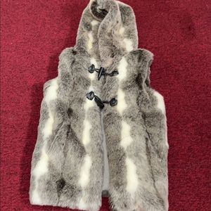 Zara Knitwear FUR Coat. FREE SHIPPING. PRISTINE CONDITION. Never Been Worn.